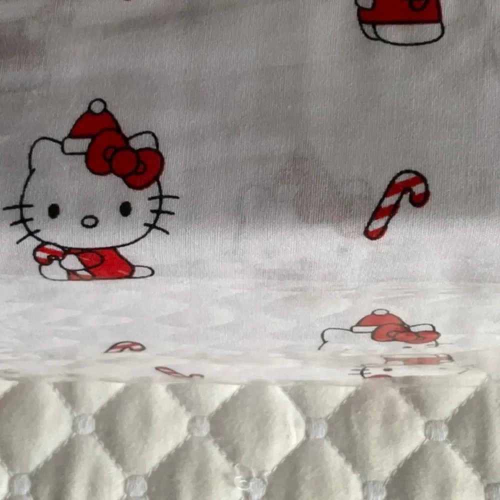 Hello Kitty Sheet Set - White and Red